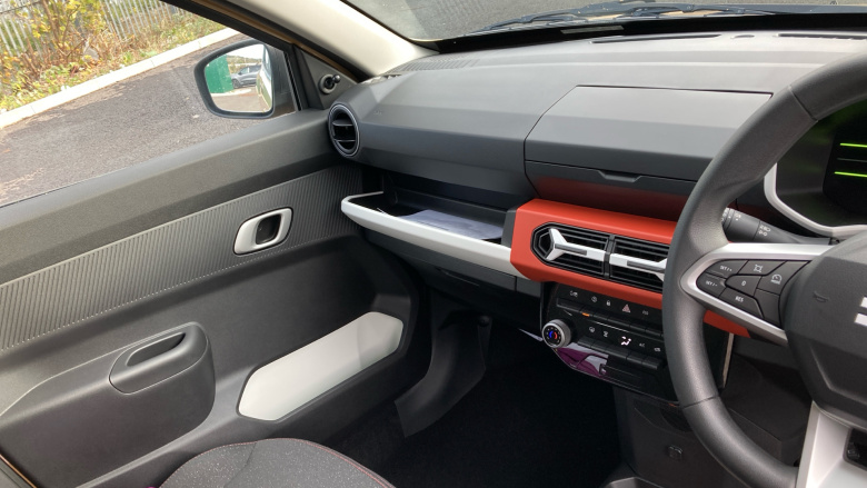 Dacia Spring 27kWh Expression 65 48kW 5dr Auto Electric Hatchback